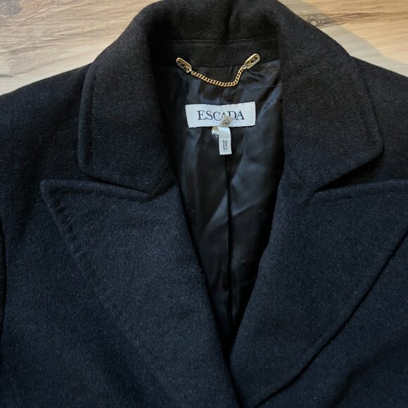Escada Long Wool Coat Size 38. Used Condition. - Picture 2 of 10